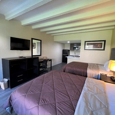 James River Inn & Suites Newport News Dış mekan fotoğraf