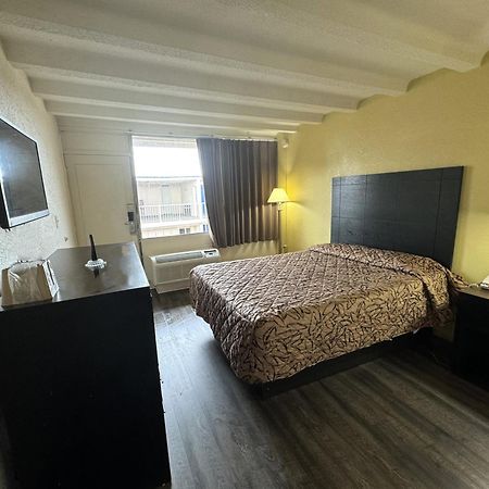 James River Inn & Suites Newport News Dış mekan fotoğraf