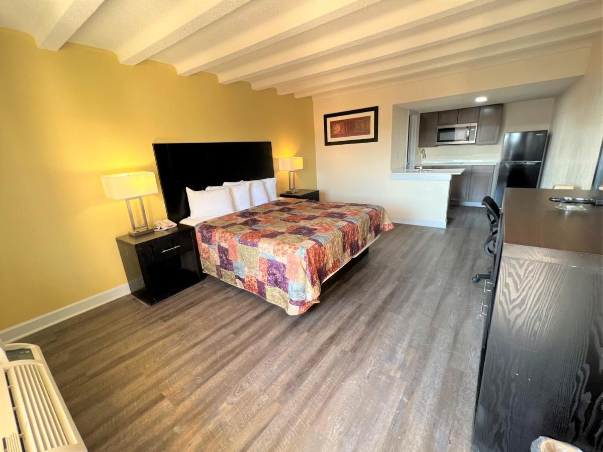 James River Inn & Suites Newport News Dış mekan fotoğraf