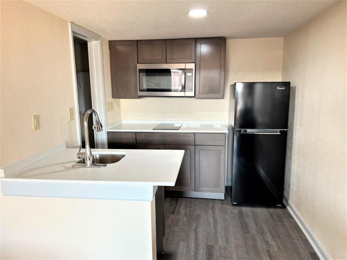 James River Inn & Suites Newport News Dış mekan fotoğraf