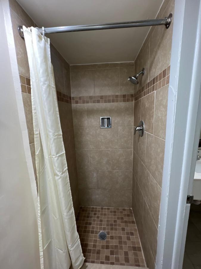 James River Inn & Suites Newport News Dış mekan fotoğraf