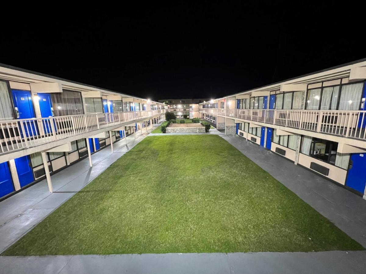 James River Inn & Suites Newport News Dış mekan fotoğraf